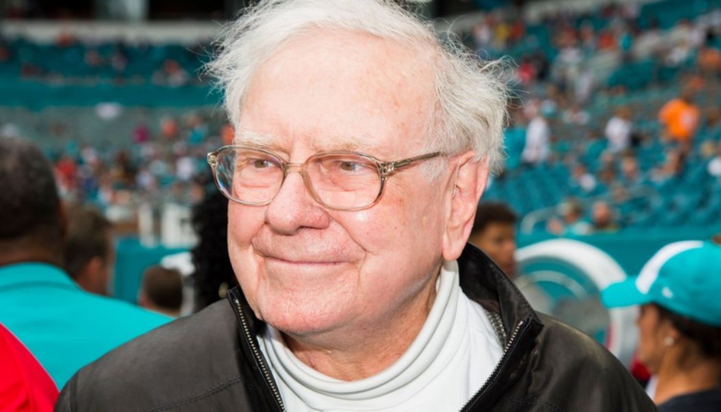 Lunch With Warren Buffett Fetches $19 Million USD at eBay Auction