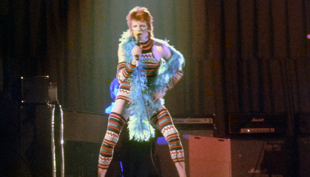 New David Bowie ‘Starman’ Mix Released for Ziggy‘s 50th Birthday