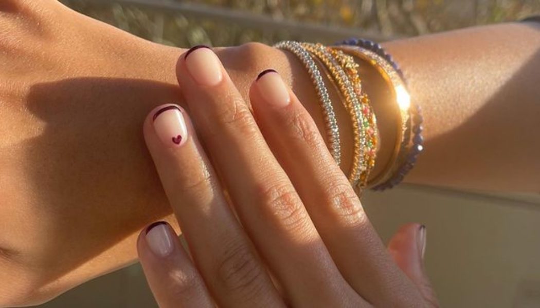 25 Simple (But Effective) Nail Designs for People That Just Don’t Want the Fuss