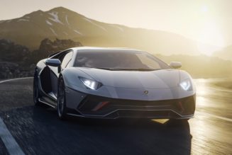 Apple Reportedly Hires Lamborghini Executive To Develop Electric Car