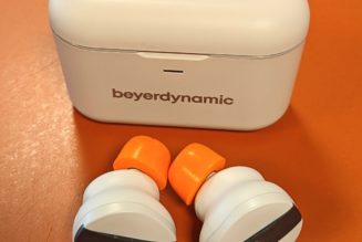 Beyerdynamic Free Byrd earbuds review: soaring sound and long battery life