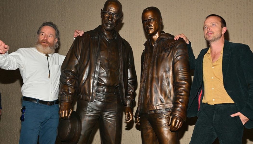 ‘Breaking Bad’ Bronze Statues of Walter White and Jesse Pinkman Unveiled in Albuquerque