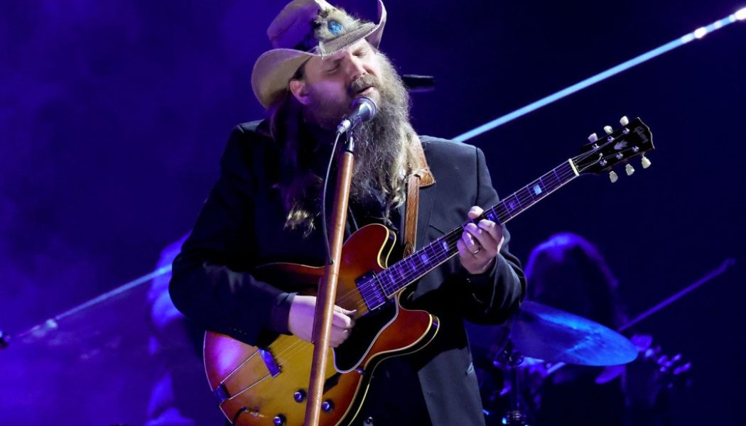 Chris Stapleton, Sheryl Crow to Join Willie Nelson’s Farm Aid on Return to Raleigh; Neil Young Bows Out Again Due to Pandemic