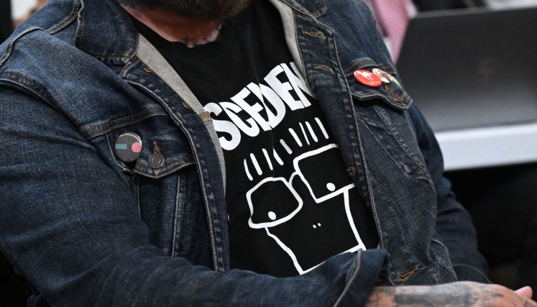 Descendents React to Former Oath Keeper Testifying at Jan. 6 Committee in Band T-Shirt