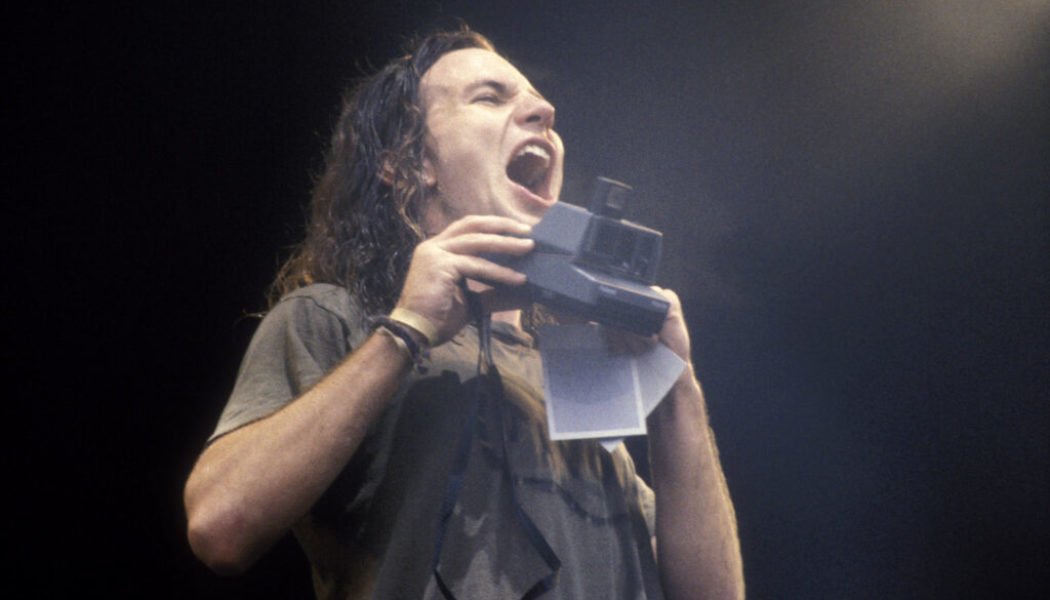 Eddie Vedder at Lollapalooza ’92: ‘I Think Celebrities Suck’