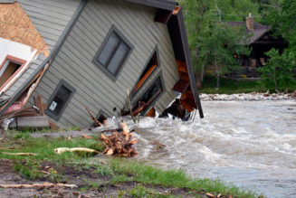 Floodwaters wash away houses in Yellowstone