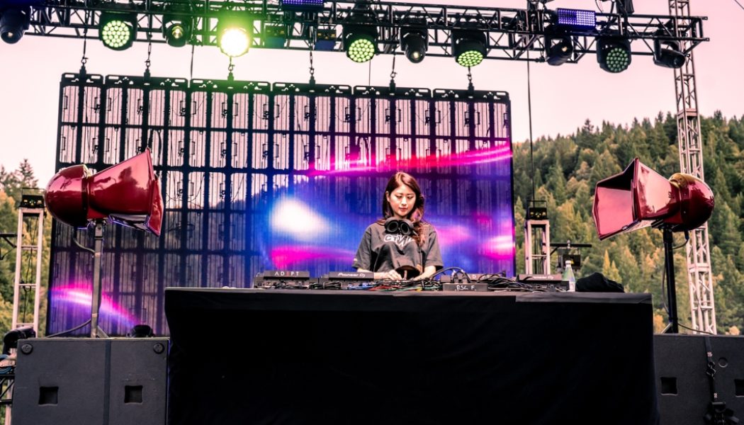 Get Lifted With Full Northern Nights 2022 Sets From Qrion, Two Feet & More