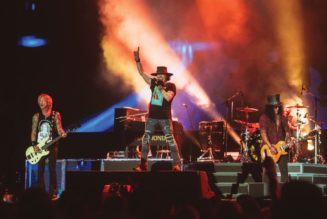 Guns N’ Roses Joined by Carrie Underwood for ‘Sweet Child O’ Mine’ & ‘Paradise City’ at London Concert