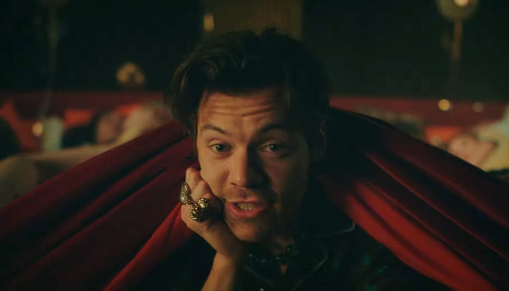 Harry Styles Breaks Out The Party Pajamas In ‘Late Night Talking’ Video