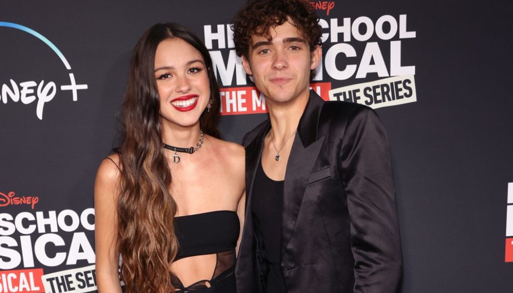 Olivia Rodrigo & Joshua Bassett Reunite on Red Carpet For ‘HSMTMTS’ Season 3 Premiere