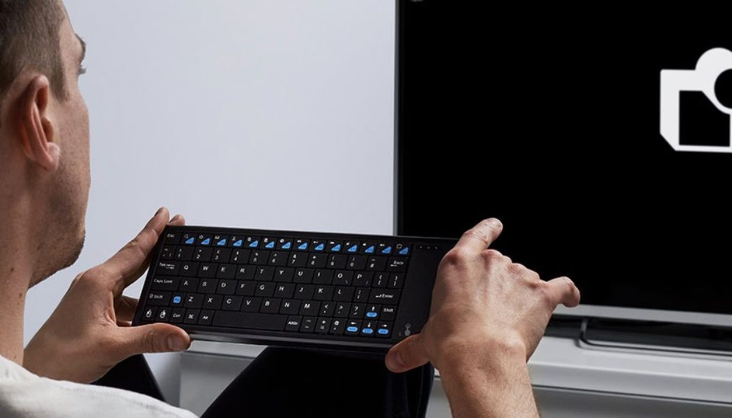 Pentaform’s “AbacusBasic” is a Computer Inside a Keyboard