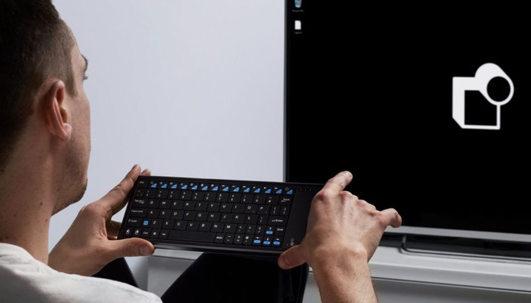 Pentaform’s “AbacusBasic” is a Computer Inside a Keyboard