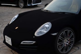 Pit One Covers a Porsche 911 in the World’s Blackest Paint