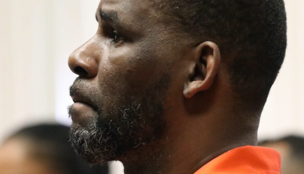 R. Kelly Sues Metropolitan Detention Center Brooklyn Over Suicide Watch Conditions