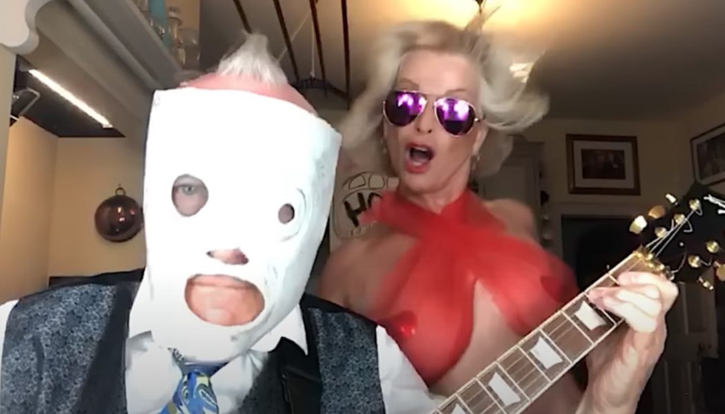 Robert Fripp (in Mask) and Toyah (in Barely Anything) Perform Slipknot’s “Psychosocial”: Watch