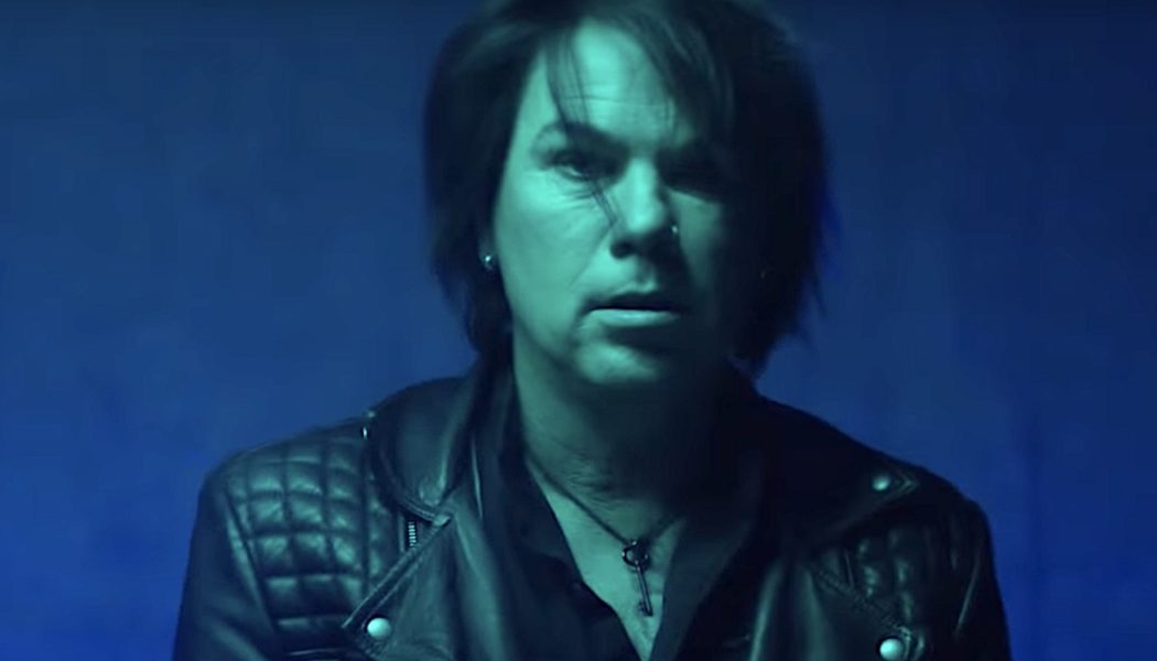 Stabbing Westward Singer Battling Throat Cancer, Band Cancels Tour Dates