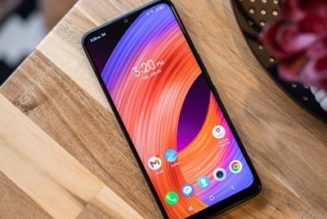 TCL 30 XE 5G review: not bad for $200