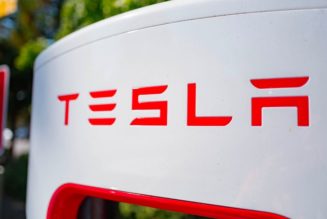 Tesla Earnings in Profits Decline Quarterly