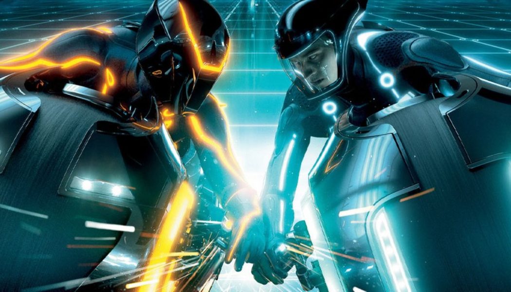 ‘Tron’ Celebrates its 40th Anniversary With an “Unofficial Official Trailer”