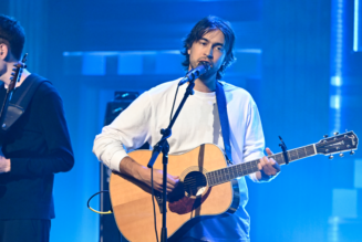 Watch Alex G Perform “Runner” on Fallon