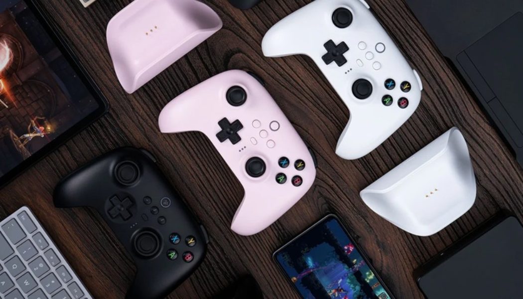 8BitDo’s Ultimate Gaming Controller Is Finally Here In Wireless Form