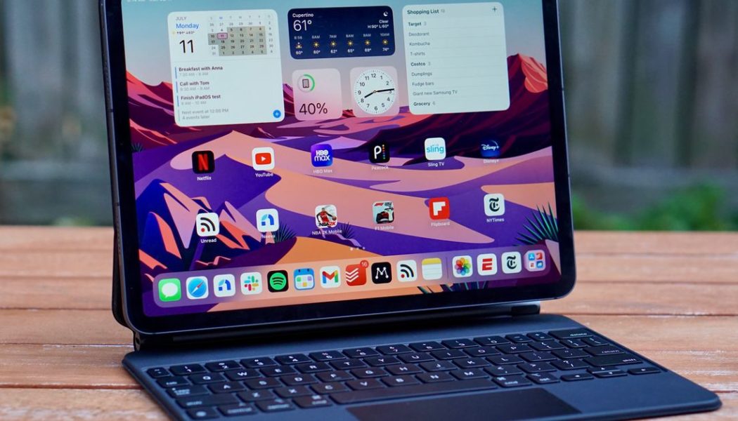 Apple might delay iPadOS 16 launch