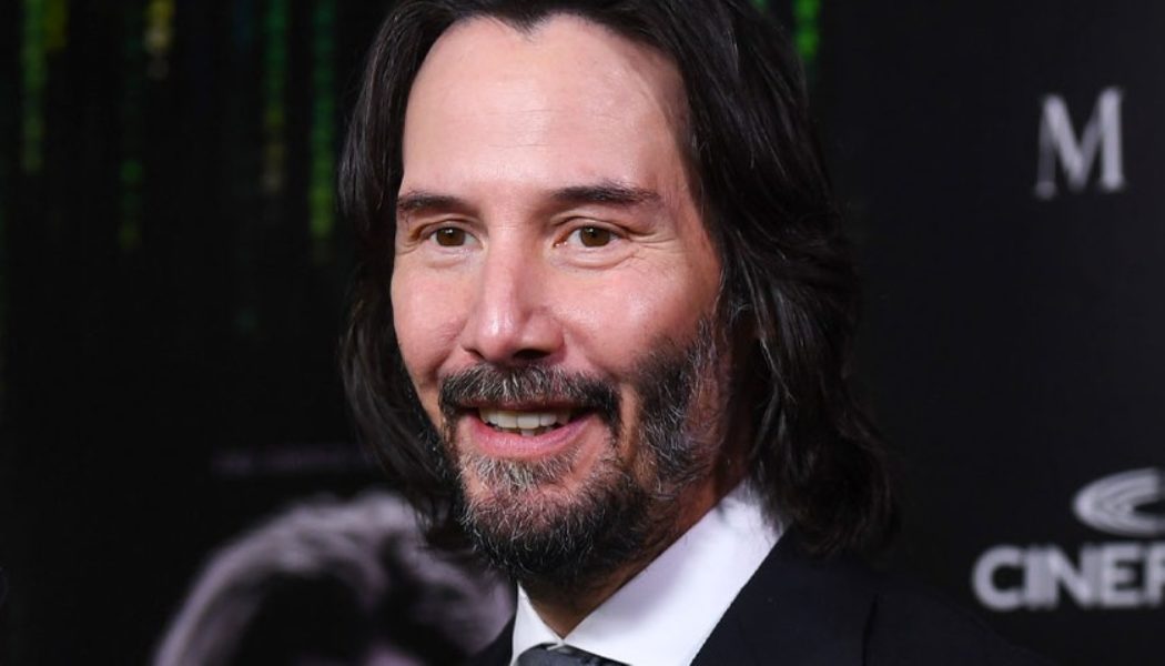 Keanu Reeves Starring in Leonardo DiCaprio, Martin Scorsese and Hulu’s ‘Devil in the White City’