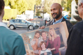 Keegan-Michael Key and Johnny Knoxville Are TV Has-Beens in Trailer for Hulu’s Reboot: Watch