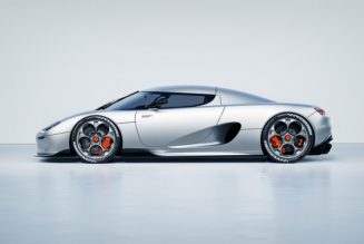 Koenigsegg Celebrates the 20th Anniversary of the CC8S With the Updated CC850 Supercar