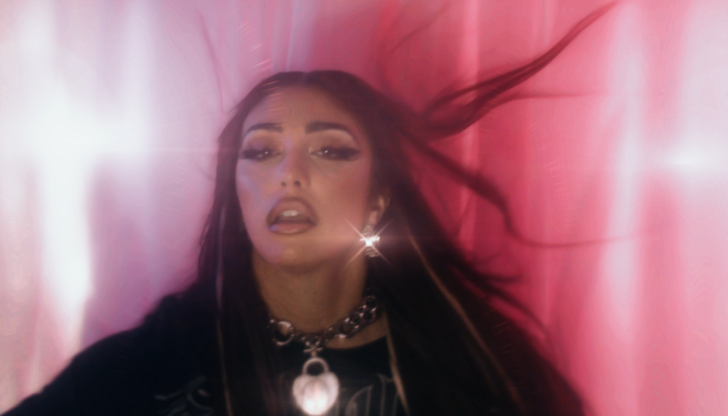 Madonna’s Daughter Lourdes Leon Releases Debut Single as Lolahol