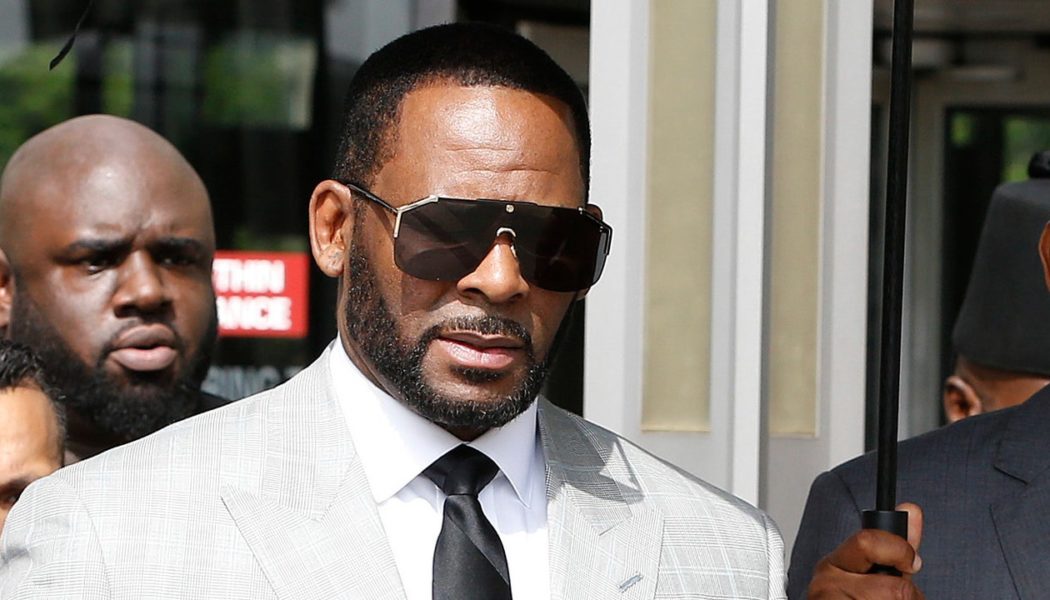 Opening Statements in R. Kelly’s Chicago Federal Trial Begin