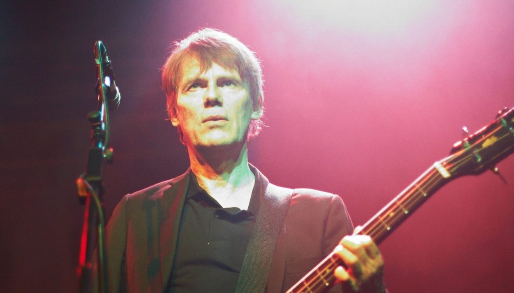 Pogues Bassist Darryl Hunt Dies at 72