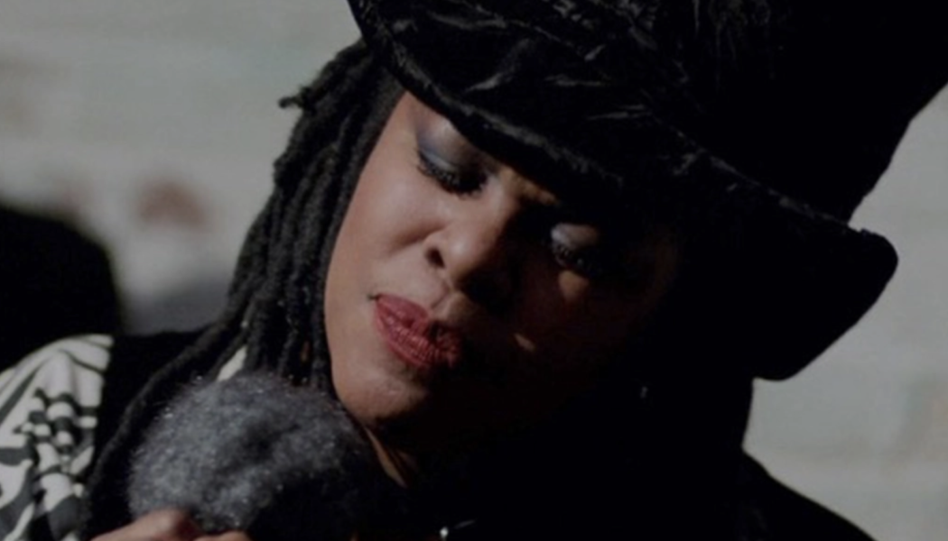 Q Lazzarus, Singer of ‘Goodbye Horses,’ Dies at 61