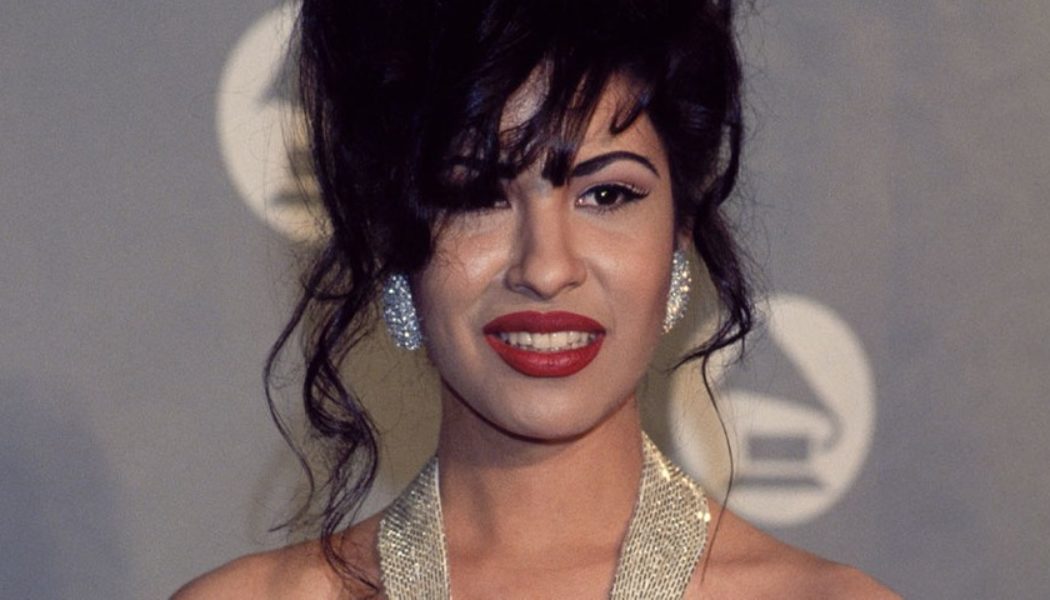 Selena’s “Como Te Quiero Yo A Ti” Receives New Version, Posthumous Album Release Date Annonced