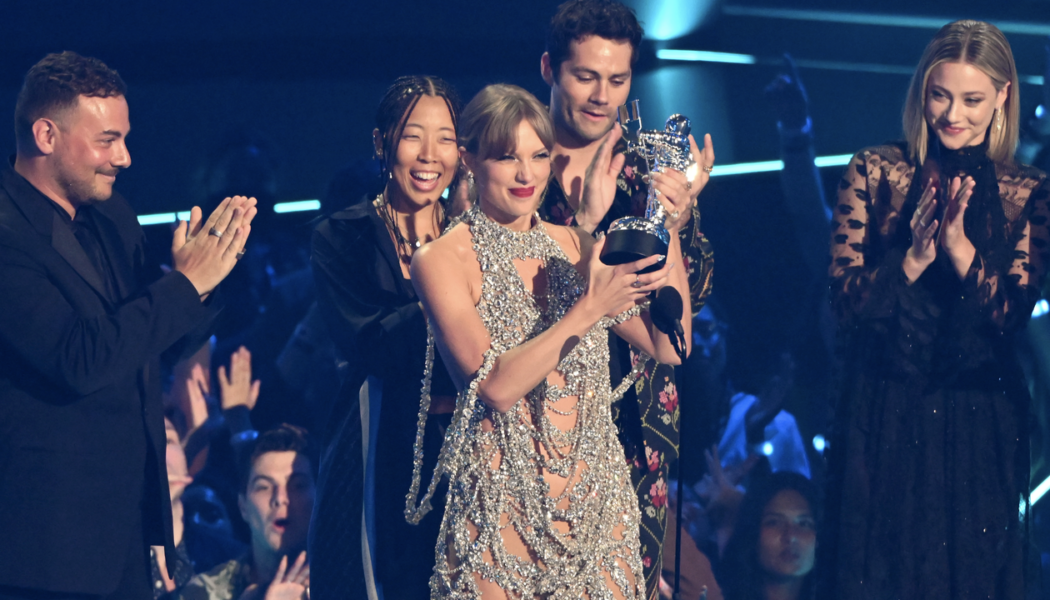 Taylor Swift Announces New Album Midnights, Breaks Record for Most Video of the Year Wins at 2022 VMAs