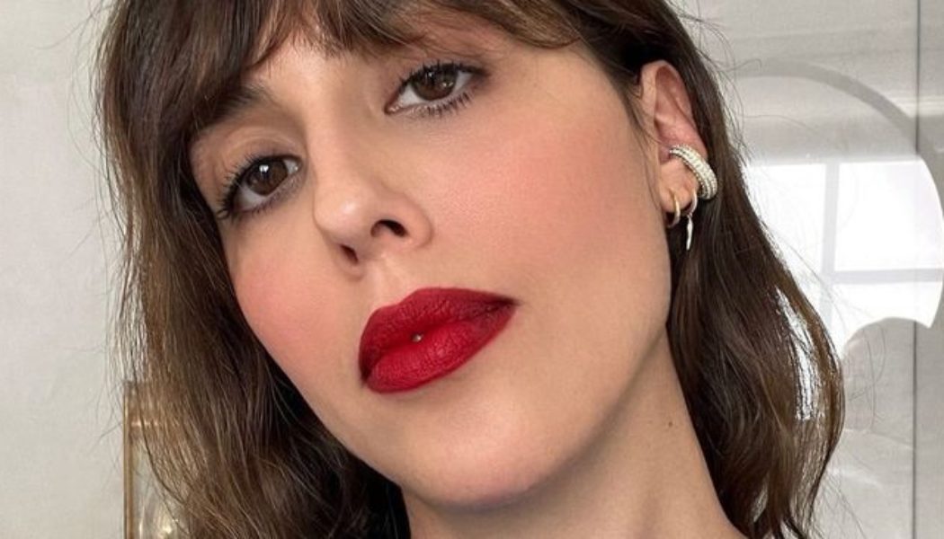 The Chicest French Woman I Know Just Schooled Me on Makeup, And I’m Enlightened