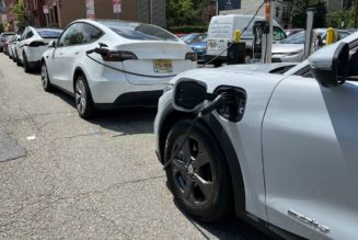 These pole-mounted EV chargers let down their joules