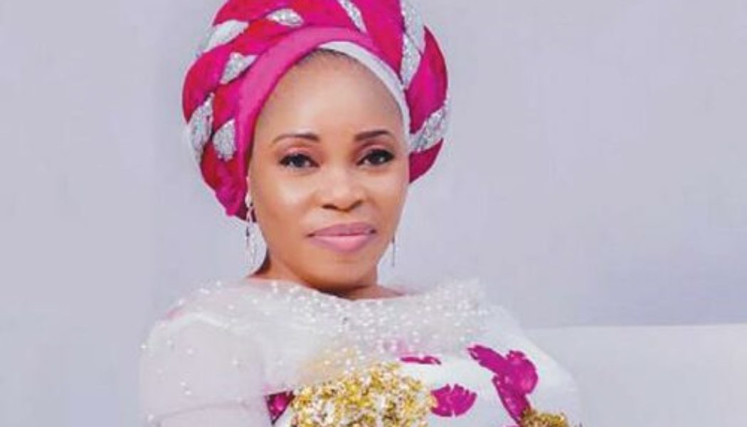 Tope Alabi – Funmilayo