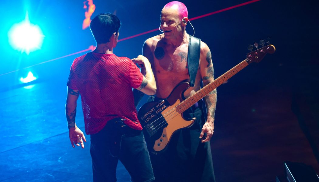 VMAs 2022: Red Hot Chili Peppers Rock Out for Global Icon Honor