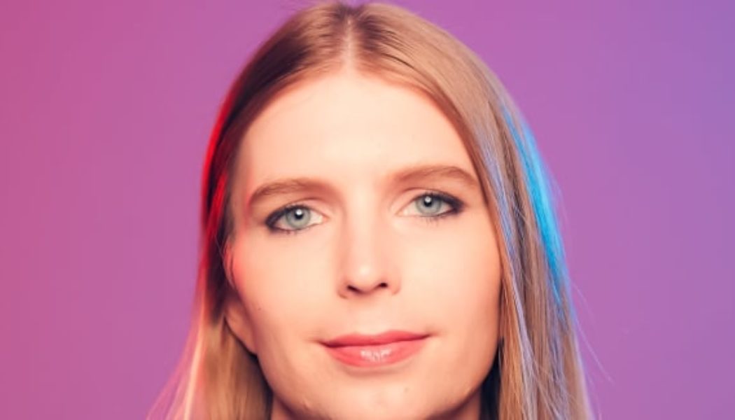 Watch Notorious Whistleblower Chelsea Manning DJ at a Brooklyn Rave