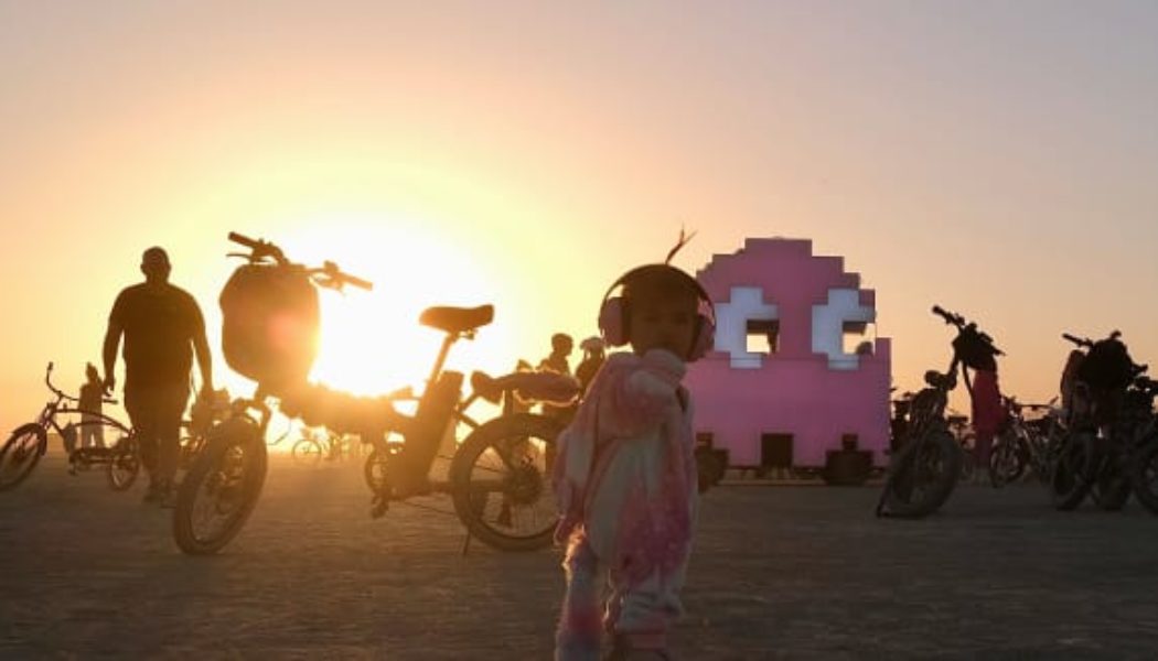 10 Breathtaking Outfits That Stole the Show at Burning Man 2022