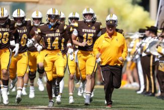 Best Early NCAAF Betting Picks For Week 5: Back Wyoming!!