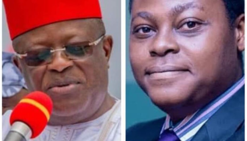 Gov Umahi Mocks TV Journalist’s Traffic Incident