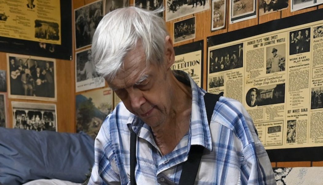 Joe Bussard, Record Collector Who Preserved Early American Blues and More, Dies at 86