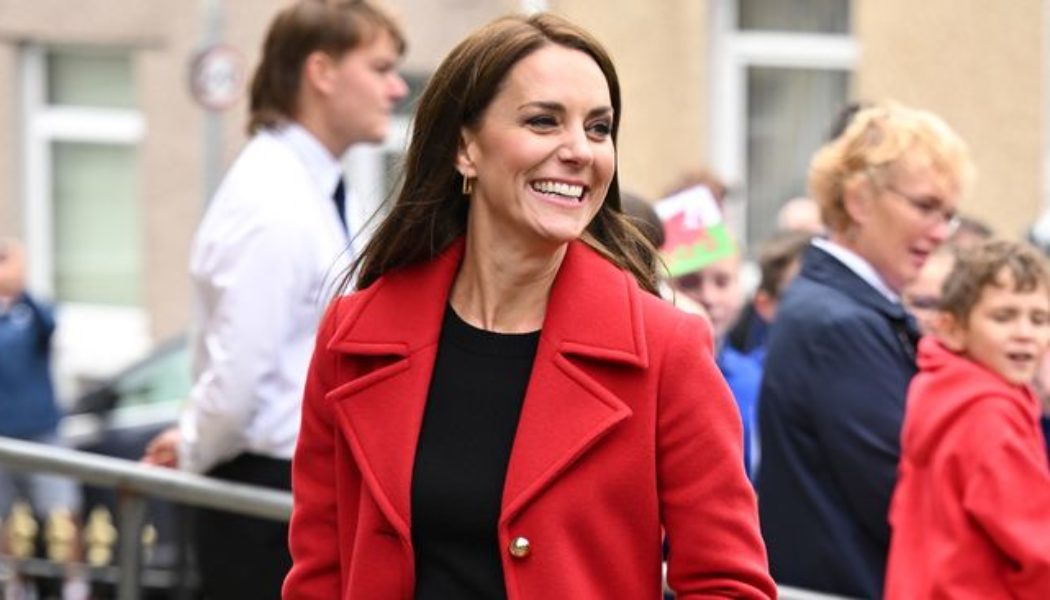 Kate Middleton Just Wore Puddle Pants with This ’90s Shoe Trend