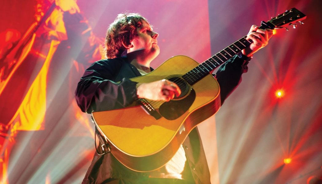 Lewis Capaldi Blasts to No. 1 In U.K. With ‘Forget Me’