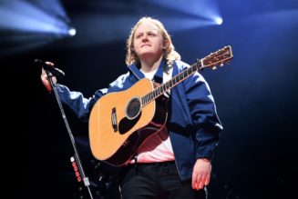 Lewis Capaldi Heading For U.K. Chart Title With ‘Forget Me’