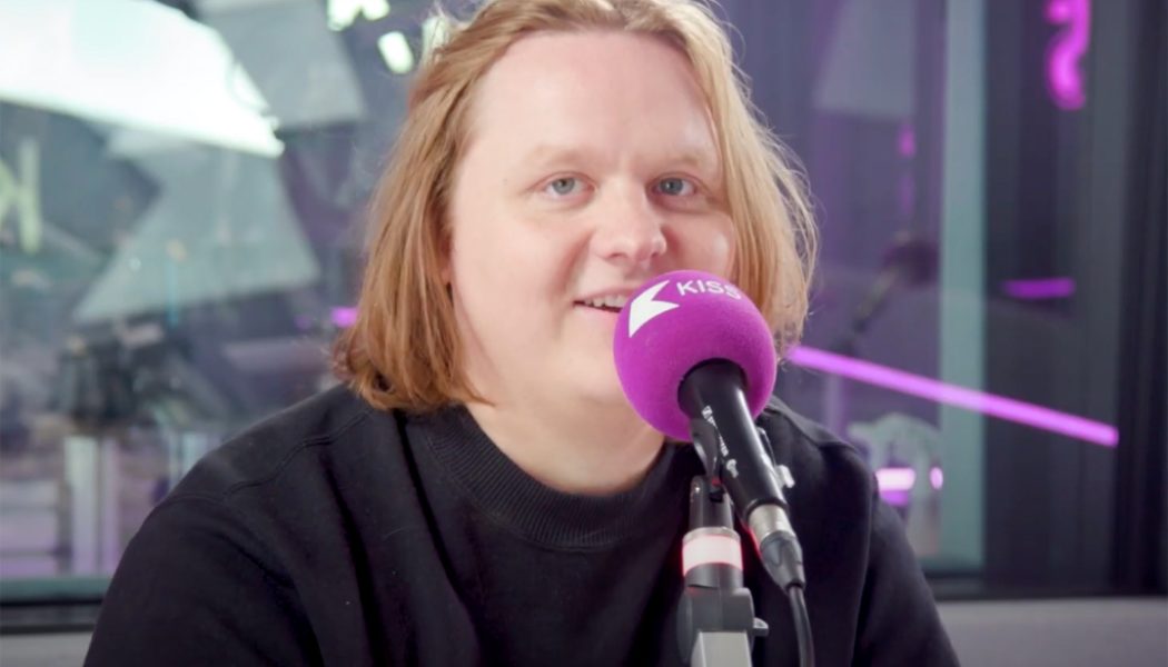 Lewis Capaldi Recalls the Time He Drunkenly Sent Harry Styles a ‘You Up’ Message: ‘He Didn’t Say No’