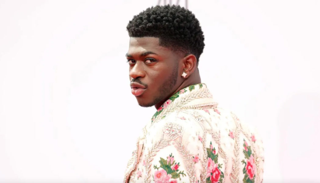 Lil Nas X Sends Pizza to Homophobes Protesting Outside His Show