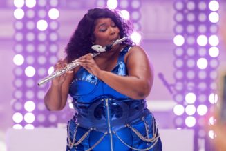 Lizzo Kicks It Seriously Old School By Ripping Solo on James Madison’s Crystal Flute